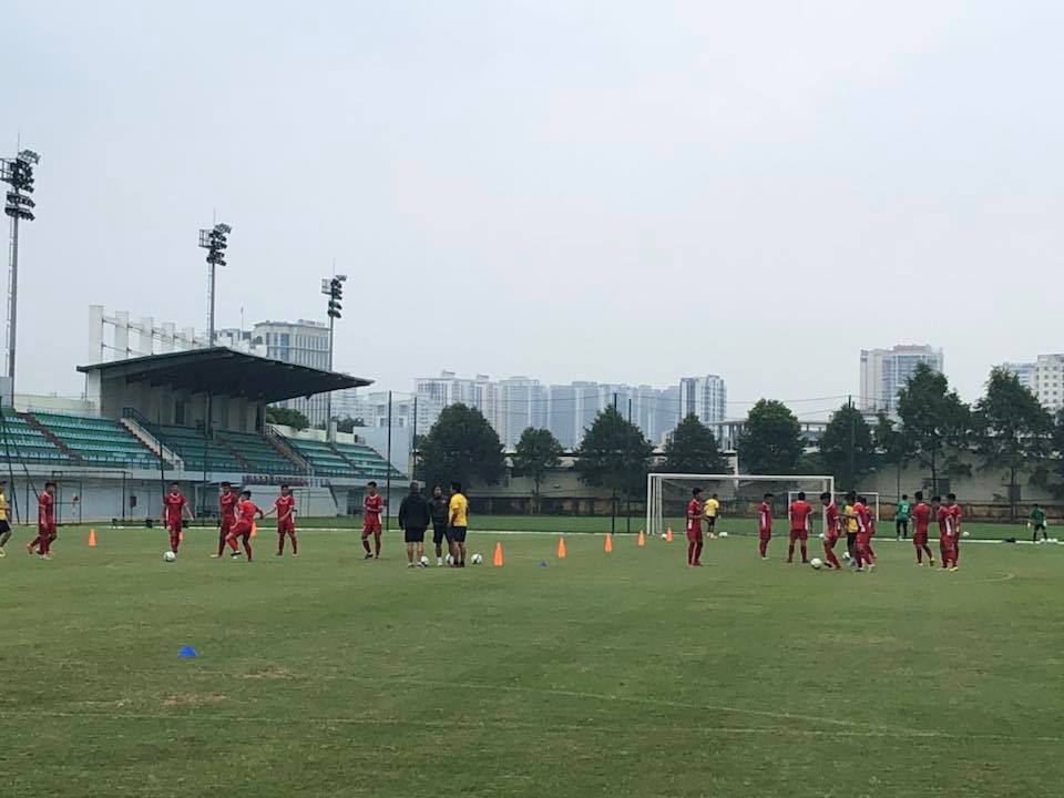 ベトナムサッカー連盟と日本人学生間の架け橋となるOJT